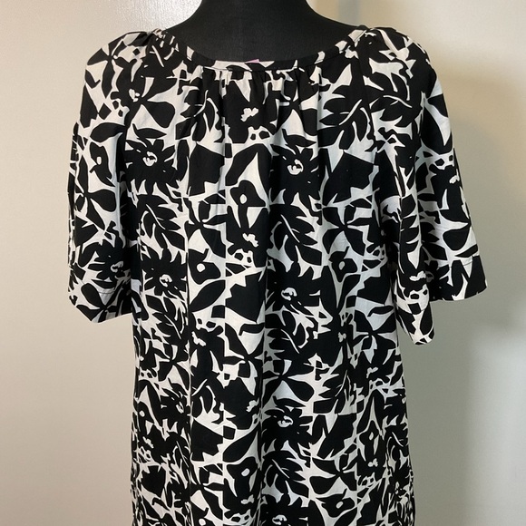 14. Free Assembly Black and White Square Neck Patterned Short Sleeve Dress Sz S - Picture 10 of 10